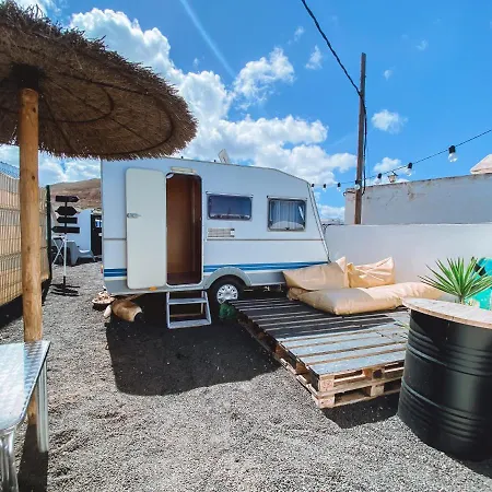 Campo de lujo Glamping Caravan Lanzarote Tinajo