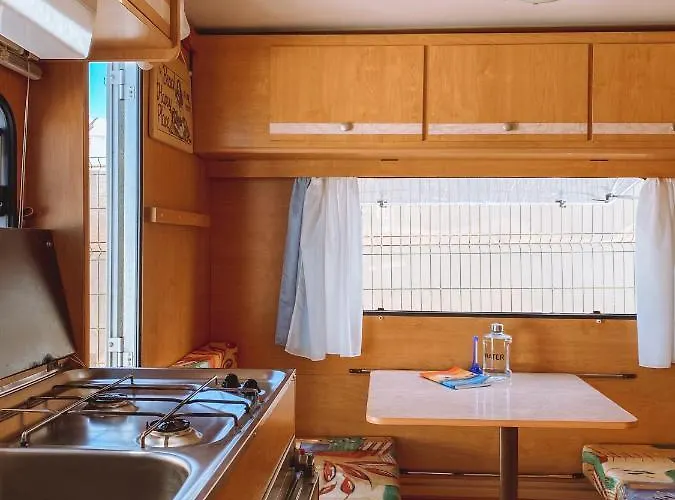 Glamping Caravan Lanzarote خيمة فخمة تيناجون