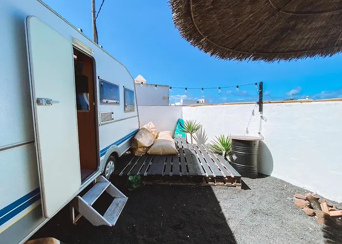 خيمة فخمة Glamping Caravan Lanzarote تيناجون