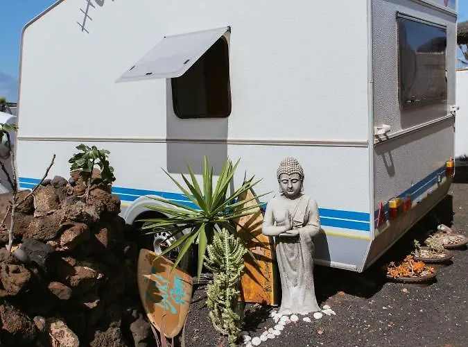 Glamping Caravan Lanzarote خيمة فخمة تيناجون
